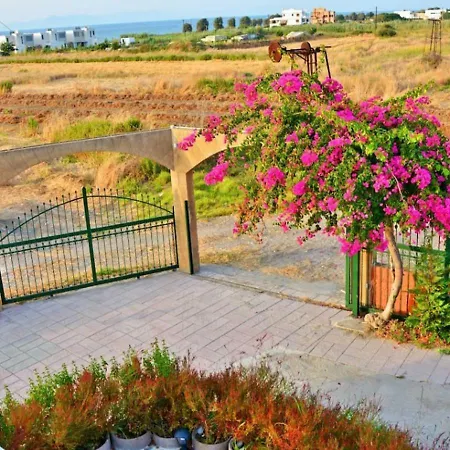 Oasis Villa Soroni