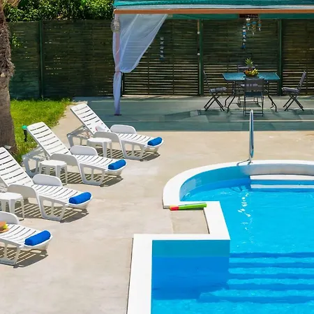 Oasis Villa *