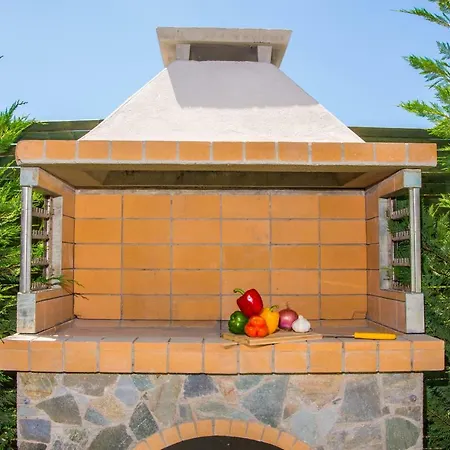 Oasis Villa Soroni
